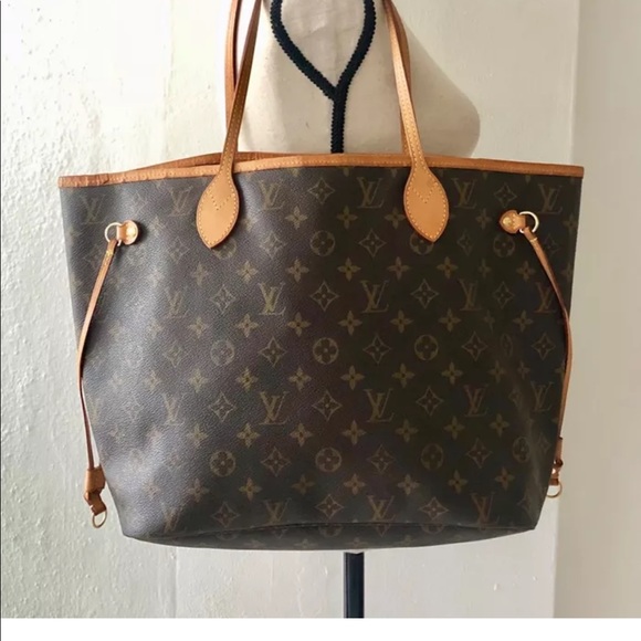 Louis Vuitton Handbags - Louis Vuitton Neverfull monogram tote